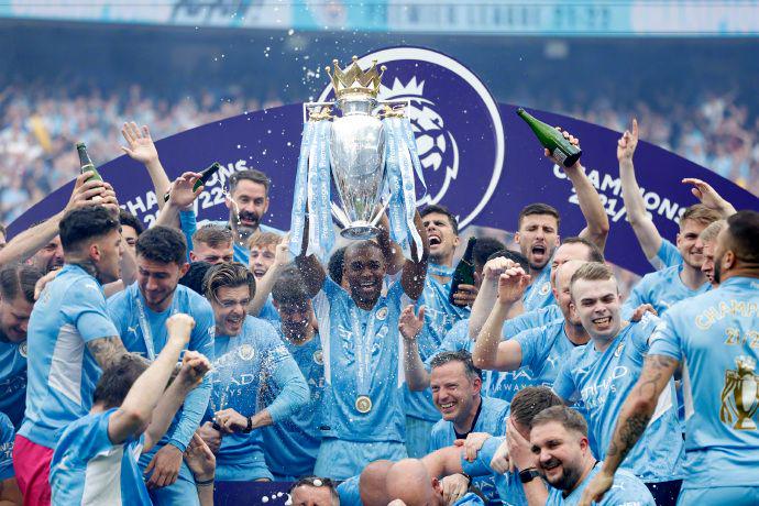 德转列巴拉圭球员历史身价前10：阿尔米隆第1，巴里奥斯上榜（德转公布巴拉圭球员历史身价TOP10：阿尔米隆居首，巴里奥斯入选）