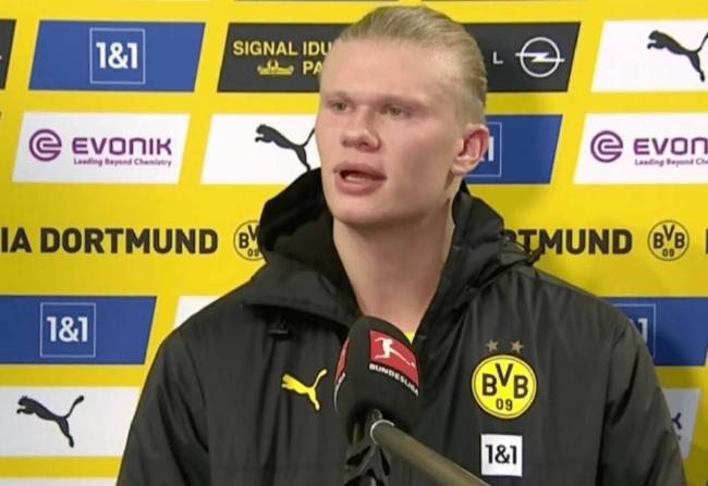 范佩西首次征召儿子进入费耶诺德比赛名单，但并未安排他出场（范佩西首度征召儿子入费耶诺德大名单，未登场亮相）