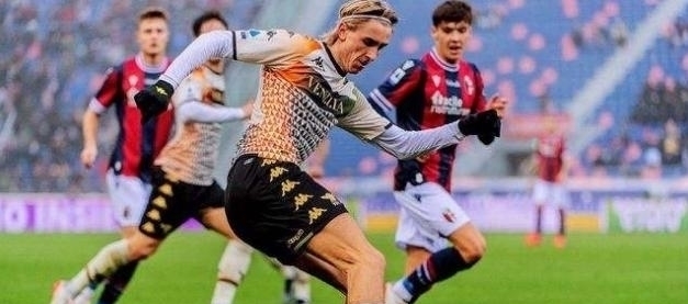 记者：埃切韦里想去罗马而非赫罗纳，他已向身边人重申这一点（记者：埃切韦里更愿加盟罗马而非赫罗纳，已向身边人再次表态）