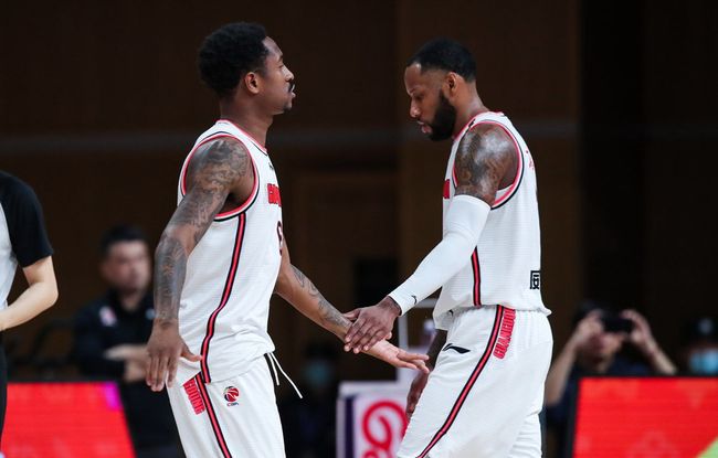 马斯切拉诺：获胜的多数比赛苏牙都在场，我们需要每一名球员（马斯切拉诺：我们需要每个人，多数胜利都有苏牙在场）