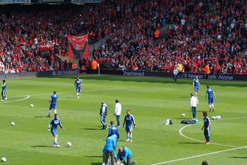 巴萨梅西进球破纪录欧冠历史时刻（梅西一球改写纪录，巴萨欧冠定格历史瞬间）