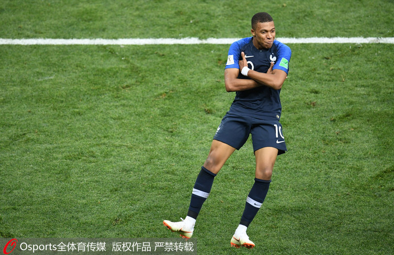 巴萨青训营中场人才井喷！拉马西亚再现黄金一代